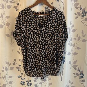 Maurices Black and Cream Floral Blouse